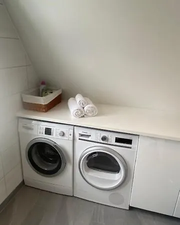 Sentrumsnaer Til Utleie Under Ons