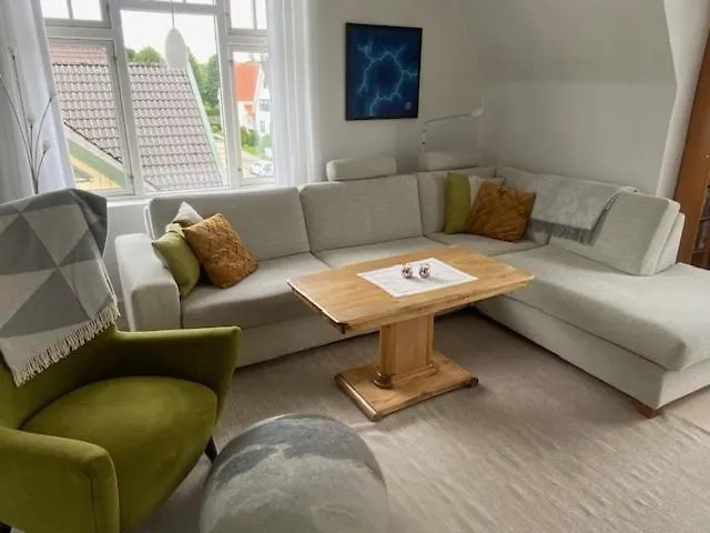 Sentrumsnaer Til Utleie Under Ons 公寓