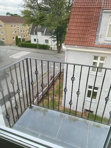 Lejlighed Sentrumsnaer Til Utleie Under Ons